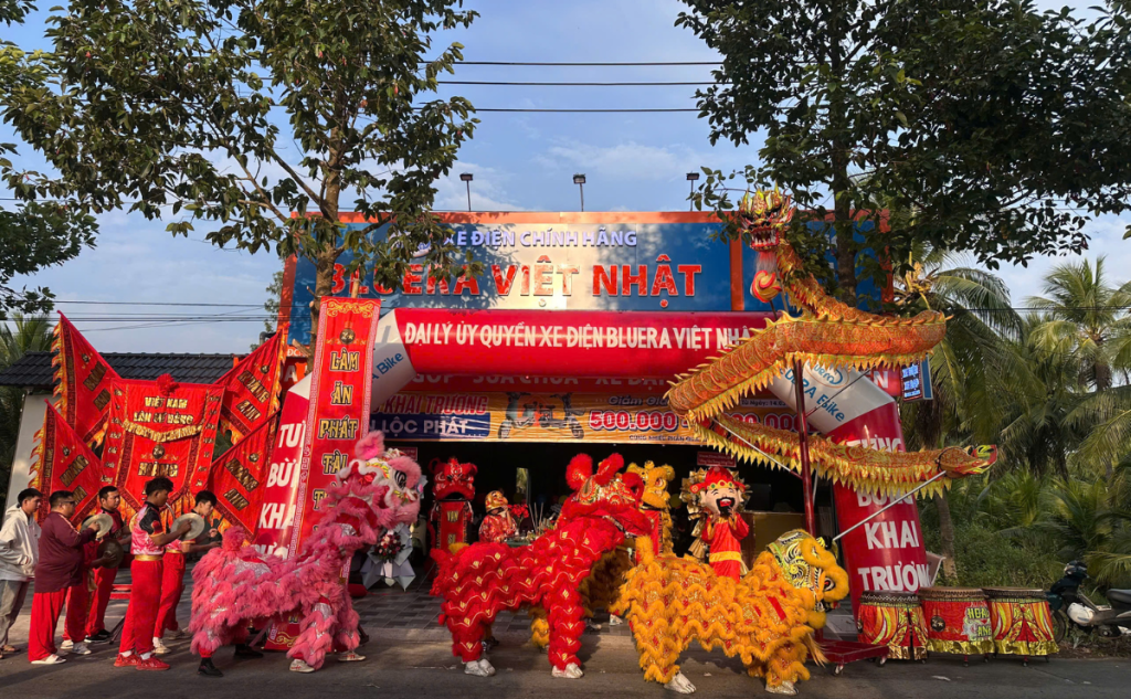 BLUERA VIỆT NHẬT LỘC PHÁT TƯNG BỪNG KHAI TRƯƠNG VỚI ƯU ĐÃI XE ĐIỆN CHÍNH HÃNG LÊN ĐẾN 2.000.000Đ 1 Bluera Việt Nhật Lộc Phát